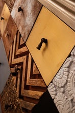 Učitajte sliku u preglednik galerije, Komoda Dhaval 2-4 DR 150 cm