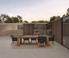 Učitajte sliku u preglednik galerije, Stolica Wilson crna