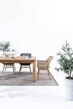 Učitajte sliku u preglednik galerije, Stolica Wilson crna