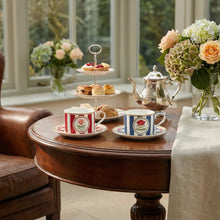 Učitajte sliku u preglednik galerije, Set 2 šolje sa tanjirićem Flowery 240 ml u poklon kutiji