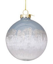 Učitajte sliku u preglednik galerije, Novogodišnja kugla Elegance sivo bijela  D80 mm
