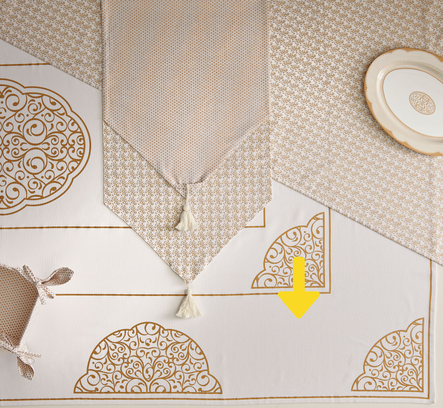 Stolnjak Gold Frame GE 160x300 cm