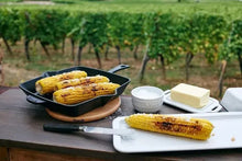 Učitajte sliku u preglednik galerije, Staub American grill tava 30 cm
