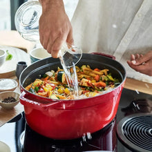 Učitajte sliku u preglednik galerije, Cocotte lonac od lijevanog željeza Staub 29 cm ovalni sivi
