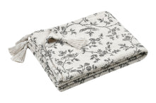 Učitajte sliku u preglednik galerije, Deka Clarine Ekru 125x150 cm
