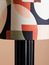 Učitajte sliku u preglednik galerije, Stona lampa Illustra Black 50h cm
