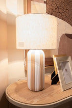 Učitajte sliku u preglednik galerije, Lampa Beige Stripe 25x43 cm
