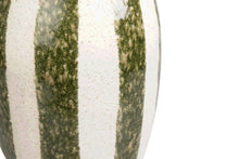 Učitajte sliku u preglednik galerije, Vaza Stripe Green 21x35 cm
