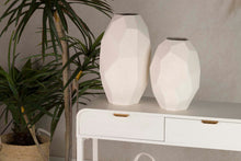 Učitajte sliku u preglednik galerije, Vaza Florero bež 25x25x36 cm
