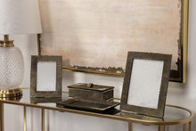 Učitajte sliku u preglednik galerije, Foto ram Black Golden 20x25 cm
