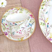 Učitajte sliku u preglednik galerije, Šolja sa tanjirićem Birds Melody 200 ml u poklon kutiji
