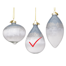 Učitajte sliku u preglednik galerije, Novogodišnja kugla Elegance sivo bijela  ass3
