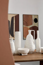 Učitajte sliku u preglednik galerije, Vaza Hisar bijela 32h cm
