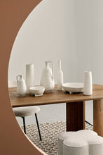 Učitajte sliku u preglednik galerije, Vaza Hisar bijela 32h cm
