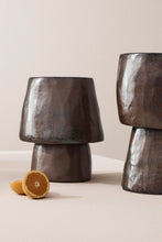 Učitajte sliku u preglednik galerije, Vaza Pavlos Marrone 37h cm
