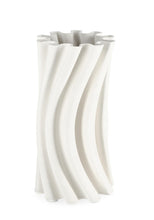 Učitajte sliku u preglednik galerije, Vaza Hayle bijela 31h cm
