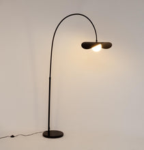 Učitajte sliku u preglednik galerije, Lampa Weert Nero 226h cm
