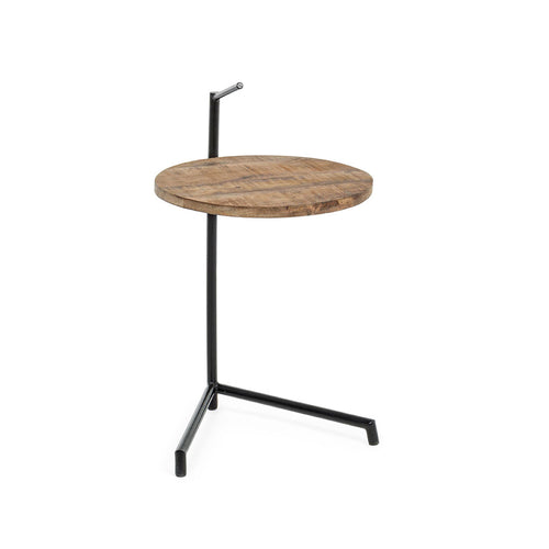 Konstrukcija stola izrađena je od čelika sa premazom od epoksidnog praha. Ploča stola je urađena od drveta manga sa završnom obradom vodenim bojama. Dominira tipičano alpski stil izrade, kao i malo smireniji tonovi, utišani prirodnim materijalima, crnom bojom te smirenijim, apstraktnijim i decentnijim uzorkom čelika preuzetim iz nordijskog stila uređenja.   
Dimenzija: 38x44x63 cm 
Materija:čelik, drvo manga 
Boja:braon, crna