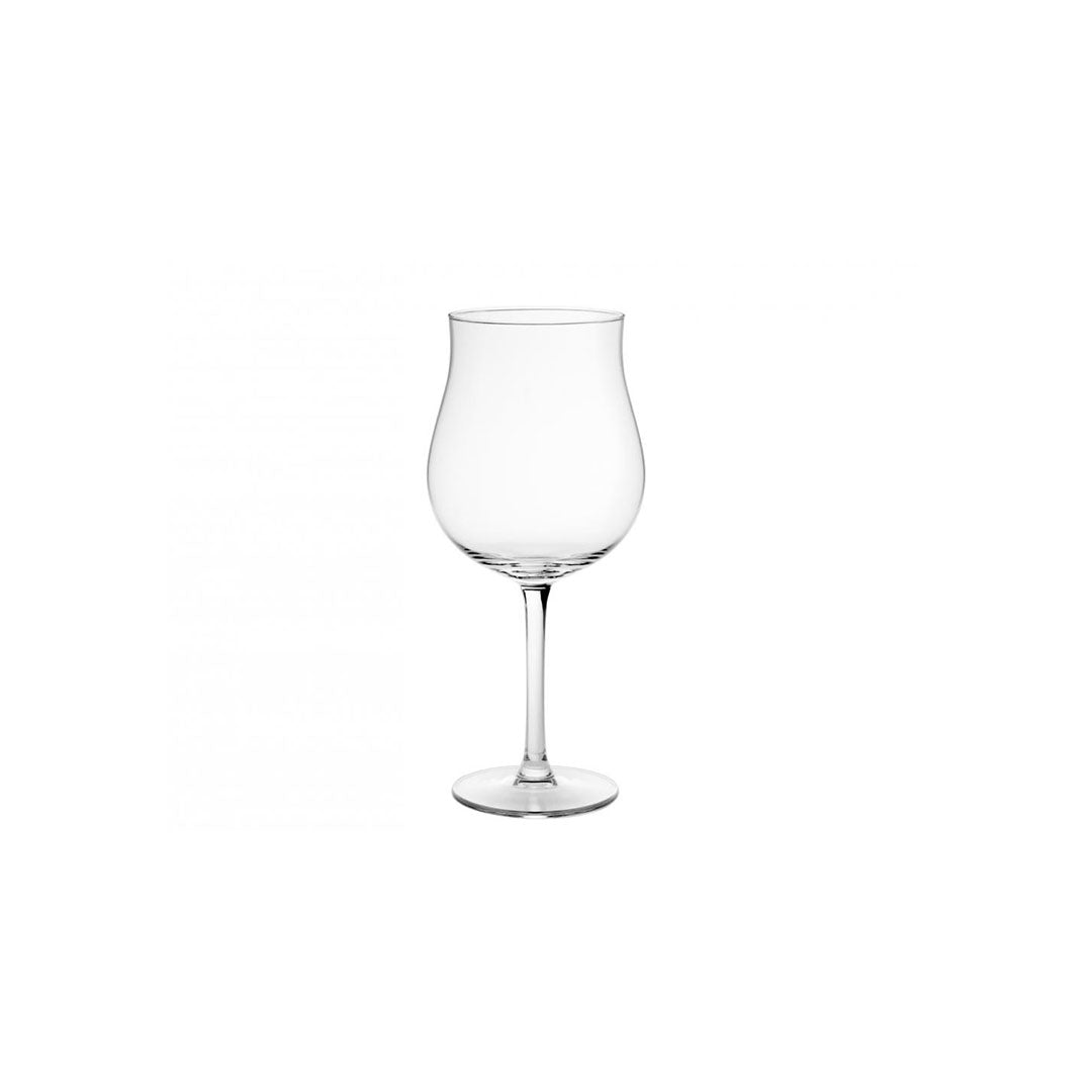 Bistro staklo od kojeg su izrađene čaše XXL ističe boju vina a njihov oblik doprinosi uzivanju u njegovom ukusu.
Dimenzija: 640 ml
Materijal: staklo